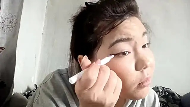 Snapshot of MollyAsian chatting on 02-14-26, 06:13 MollyAsian online show from 02-14-26, 06:13