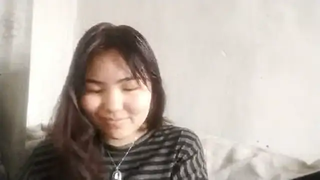 Snapshot of MollyAsian chatting on 02-22-26, 07:44 MollyAsian online show from 02-22-26, 07:44