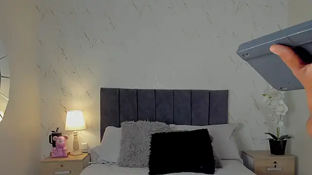 Snapshot of Antonella_Coruso chatting on 02-07-26, 11:46 Antonella Coruso online show from 02-07-26, 11:46