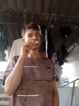 torvyHot online show from 04-12-26, 11:35