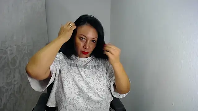 soyElena46 online show from 05-19-26, 11:28