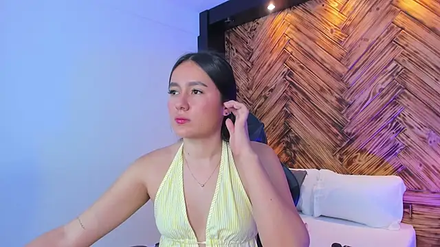 Snapshot of mia_slora chatting on 07-16-26, 12:24 mia slora online show from 07-16-26, 12:24