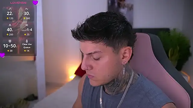 Snapshot of goldenatlasX chatting on 02-08-26, 04:05 goldenatlasX online show from 02-08-26, 04:05