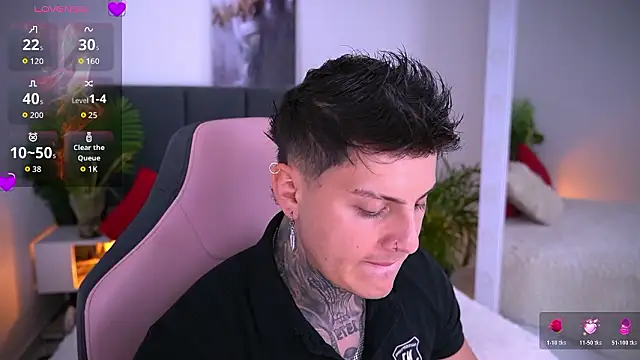 Snapshot of goldenatlasX chatting on 02-23-26, 06:08 goldenatlasX online show from 02-23-26, 06:08