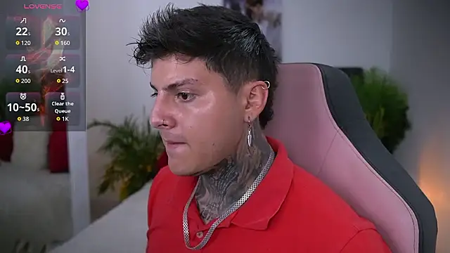 Snapshot of goldenatlasX chatting on 02-11-26, 07:36 goldenatlasX online show from 02-11-26, 07:36