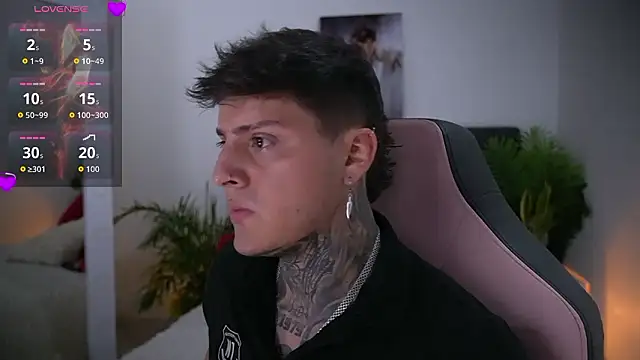 Snapshot of goldenatlasX chatting on 02-09-26, 06:28 goldenatlasX online show from 02-09-26, 06:28