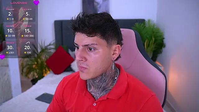 Snapshot of goldenatlasX chatting on 02-25-26, 09:25 goldenatlasX online show from 02-25-26, 09:25