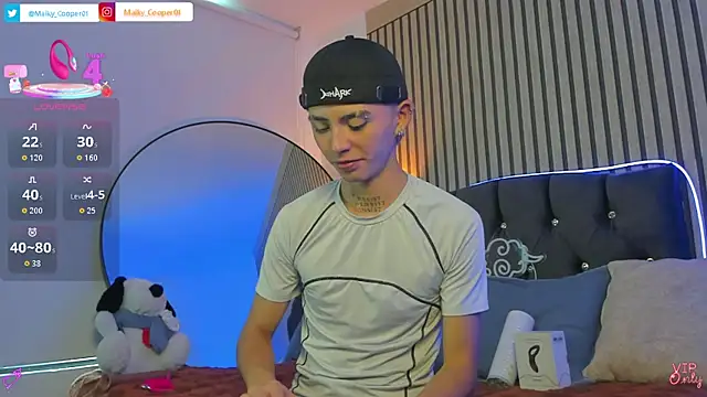 Maiky Cooper01 online show from 07-13-26, 06:40