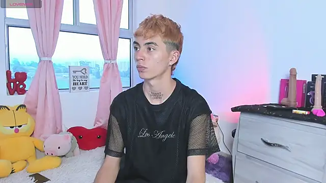 Maiky Cooper01 online show from 02-16-26, 08:18