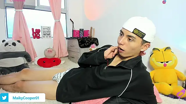 Maiky Cooper01 online show from 02-26-26, 08:53