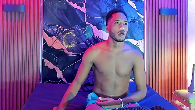 Snapshot of Daniel_BBC_Xx chatting on 01-15-26, 01:03 Daniel BBC Xx online show from 01-15-26, 01:03