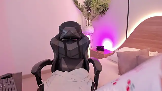 cataleya castle online show from 02-25-26, 12:16