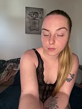 Bayleighjohnson18 online show from 02-28-26, 11:43