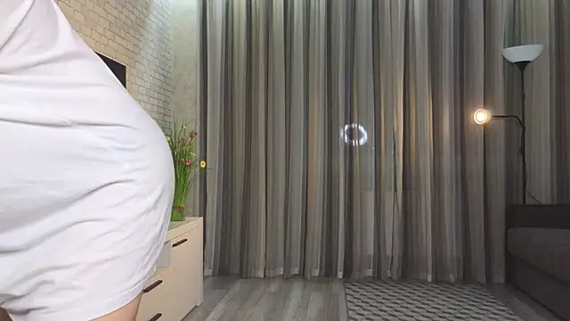 Snapshot of starlight_princess chatting on 01-11-26, 05:31 starlight princess online show from 01-11-26, 05:31