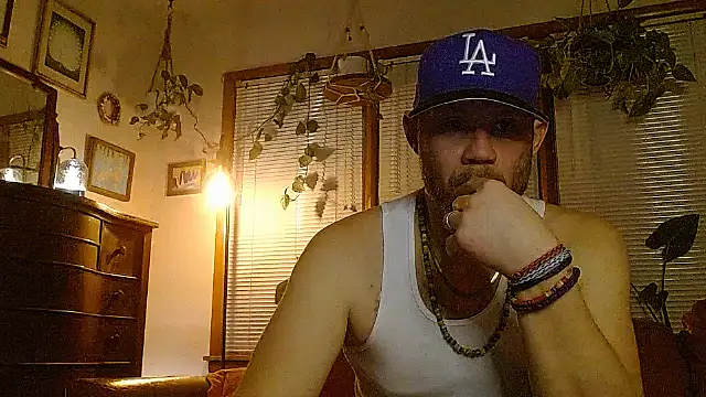 Snapshot of marcus_graves_13 chatting on 02-04-26, 02:50 marcus graves 13 online show from 02-04-26, 02:50