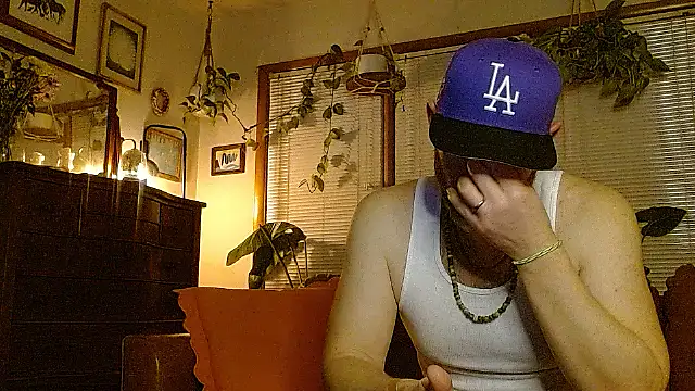 Snapshot of marcus_graves_13 chatting on 02-26-26, 01:49 marcus graves 13 online show from 02-26-26, 01:49