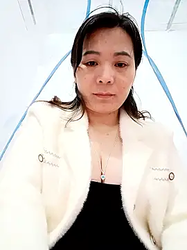 Snapshot of ManaMi-Ami chatting on 01-11-26, 07:15 ManaMi-Ami online show from 01-11-26, 07:15