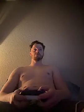 Issa Crazed online show from 02-08-26, 06:55