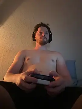 Issa Crazed online show from 03-15-26, 07:15