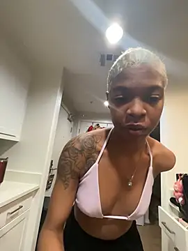 Snapshot of SSWWEETT_VIXEN chatting on 01-11-26, 06:42 SSWWEETT VIXEN online show from 01-11-26, 06:42