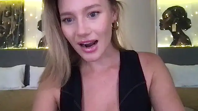 Stella muse online show from 01-12-26, 02:29