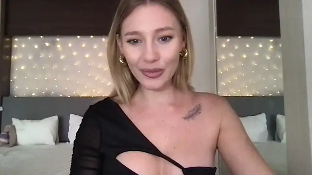 Stella muse online show from 02-20-26, 03:58