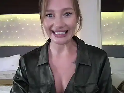 Snapshot of Stella_muse chatting on 03-21-26, 03:52 Stella muse online show from 03-21-26, 03:52