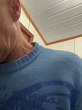 Snapshot of dogfrota chatting on 04-27-26, 05:55 dogfrota online show from 04-27-26, 05:55