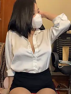 Snapshot of Su_2k4 chatting on 06-12-26, 05:32 Su 2k4 online show from 06-12-26, 05:32