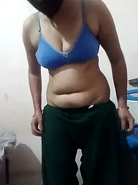 sexyqueen558 online show from 04-14-26, 10:37