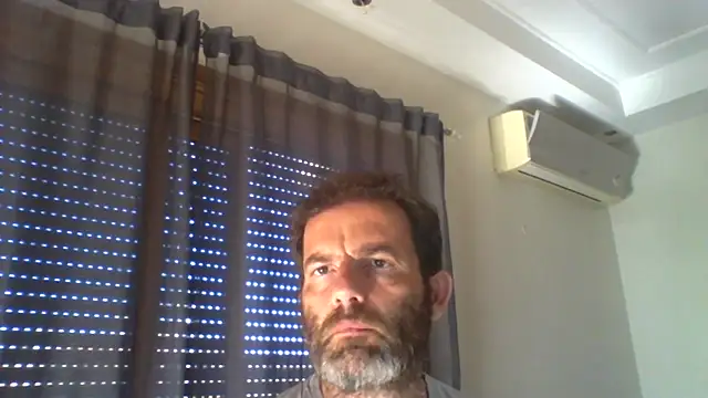 Snapshot of _grj1 chatting on 07-16-26, 08:33 grj1 online show from 07-16-26, 08:33