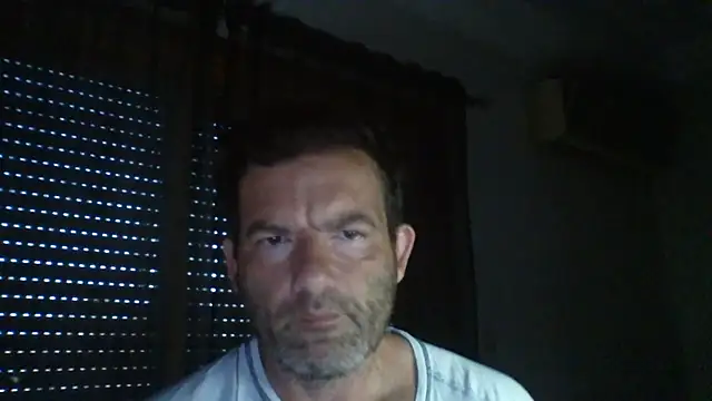 Snapshot of _grj1 chatting on 06-21-26, 05:24 grj1 online show from 06-21-26, 05:24