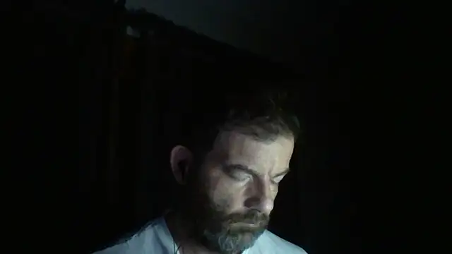 Snapshot of _grj1 chatting on 05-31-26, 04:40 grj1 online show from 05-31-26, 04:40