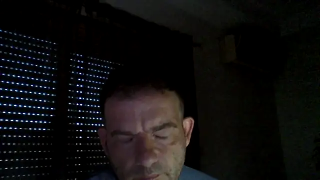 Snapshot of _grj1 chatting on 04-25-26, 05:54 grj1 online show from 04-25-26, 05:54