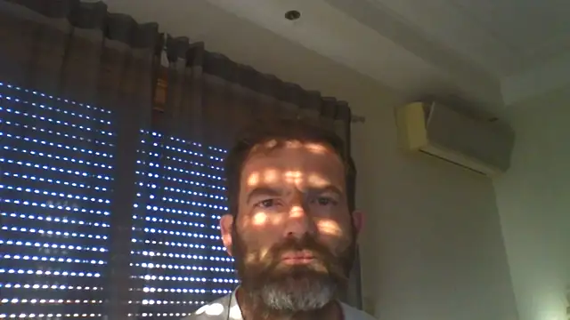 Snapshot of _grj1 chatting on 06-04-26, 06:29 grj1 online show from 06-04-26, 06:29