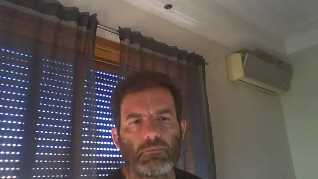 Snapshot of _grj1 chatting on 07-08-26, 08:04 grj1 online show from 07-08-26, 08:04