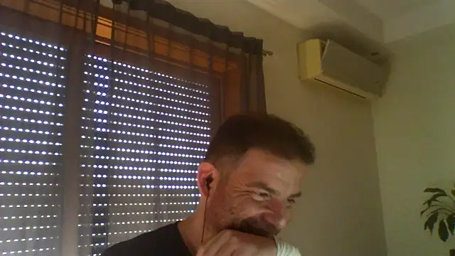 Snapshot of _grj1 chatting on 04-30-26, 08:54 grj1 online show from 04-30-26, 08:54