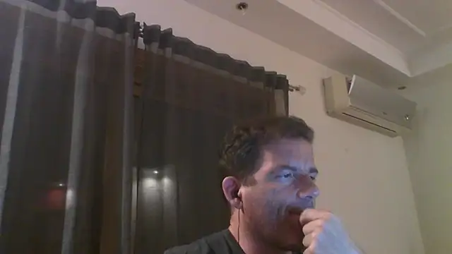 Snapshot of _grj1 chatting on 06-12-26, 11:46 grj1 online show from 06-12-26, 11:46