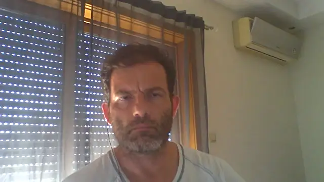 Snapshot of _grj1 chatting on 06-27-26, 01:28 grj1 online show from 06-27-26, 01:28