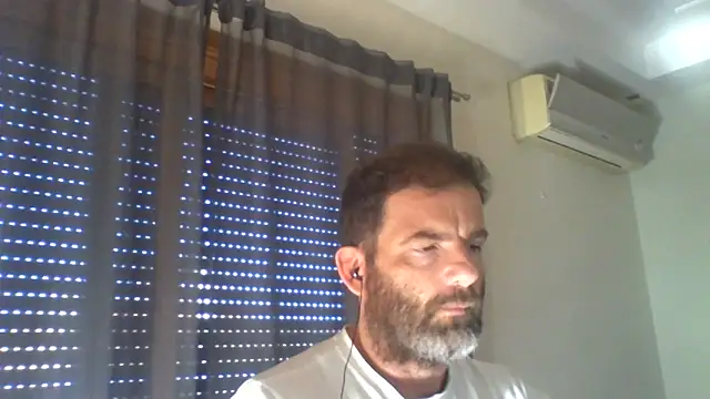 Snapshot of _grj1 chatting on 06-03-26, 08:04 grj1 online show from 06-03-26, 08:04