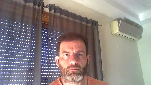 Snapshot of _grj1 chatting on 05-21-26, 08:12 grj1 online show from 05-21-26, 08:12