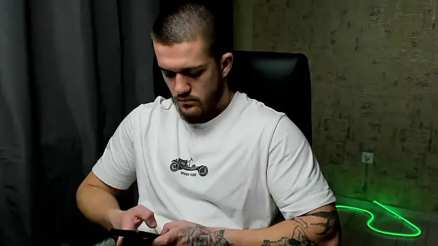 Well boy online show from 01-13-26, 06:56