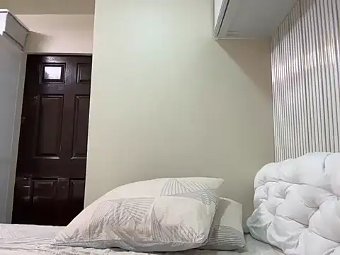 hyacinth30 online show from 02-12-26, 12:54