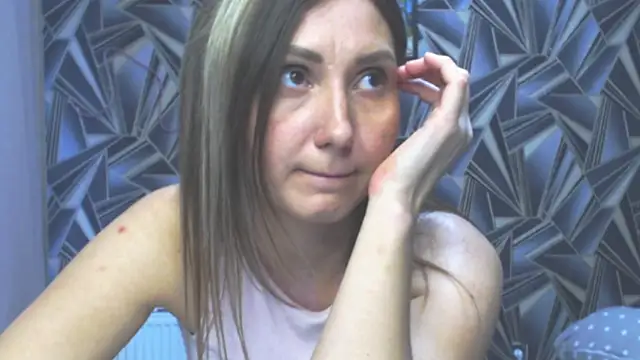 NikkiKiss    online show from 04-13-26, 11:47