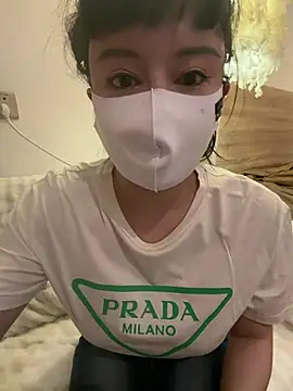 Mia-zhan online show from 04-15-26, 08:42