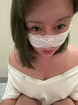 Mia-zhan online show from 07-22-26, 06:32