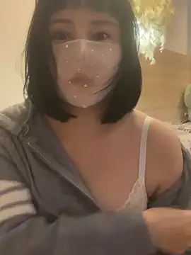 Mia-zhan online show from 01-18-26, 09:46