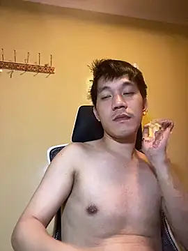 Snapshot of asian_guy67 chatting on 01-11-26, 02:02 asian guy67 online show from 01-11-26, 02:02