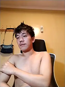 Snapshot of asian_guy67 chatting on 04-23-26, 01:35 asian guy67 online show from 04-23-26, 01:35