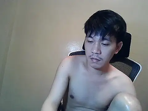 Snapshot of asian_guy67 chatting on 06-24-26, 02:48 asian guy67 online show from 06-24-26, 02:48